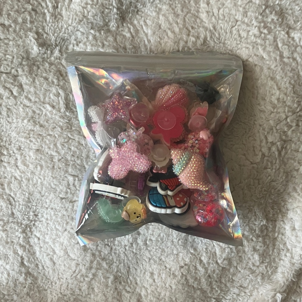 Croc charms